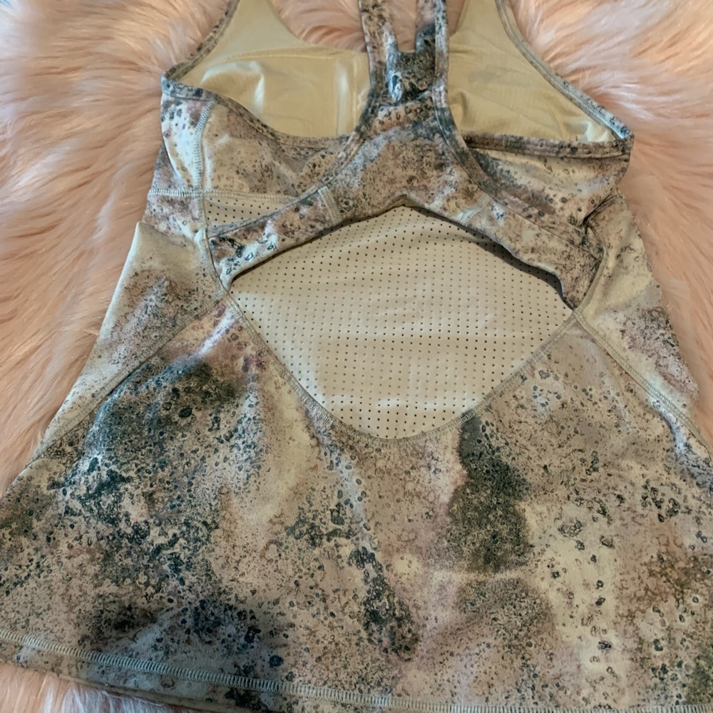 Lululemon multicolored Razorback tank - Picture 2 of 8